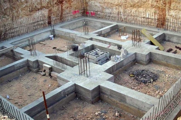  Xây Nhà Nên Chọn Móng Đơn Hay Móng Băng? Phân Biệt Và Tiêu Chí Lựa Chọn